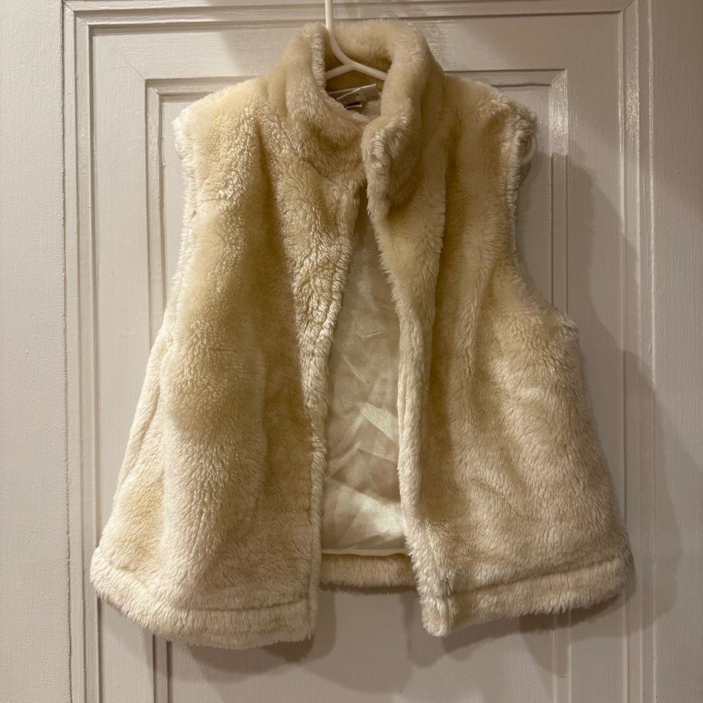 Capelli Kids Cozy Cream Kids Faux Fur Vest, size 6/7